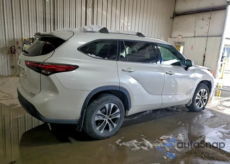 2021 Toyota Highlander Xle из США, поврежденный, VIN 5TDGZRBH3MS073541